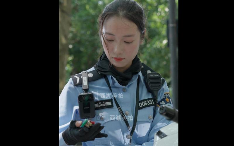 杭州兔子警官报平安;
