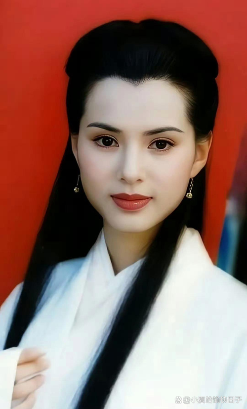 两代小龙女现身西湖;两代小龙女现身西湖是哪一集