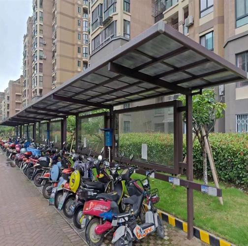 2025新澳门正版新澳免费资本和车棚起火烧上百辆车与车棚起火烧上百辆车怎么办